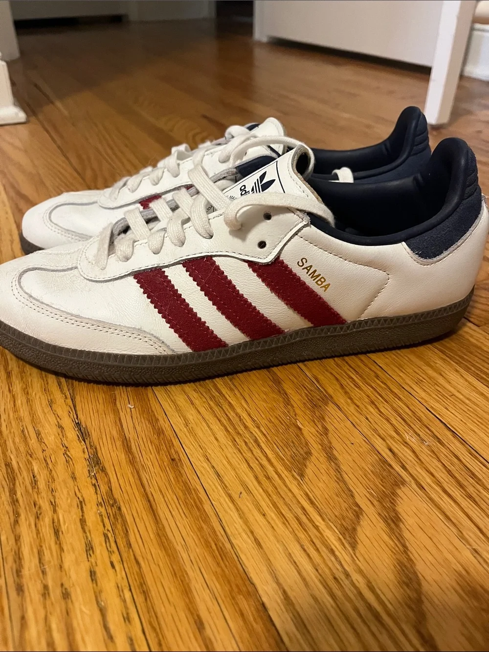 adidas White Leather Samba Sneakers with Red Stripes and Navy Collar